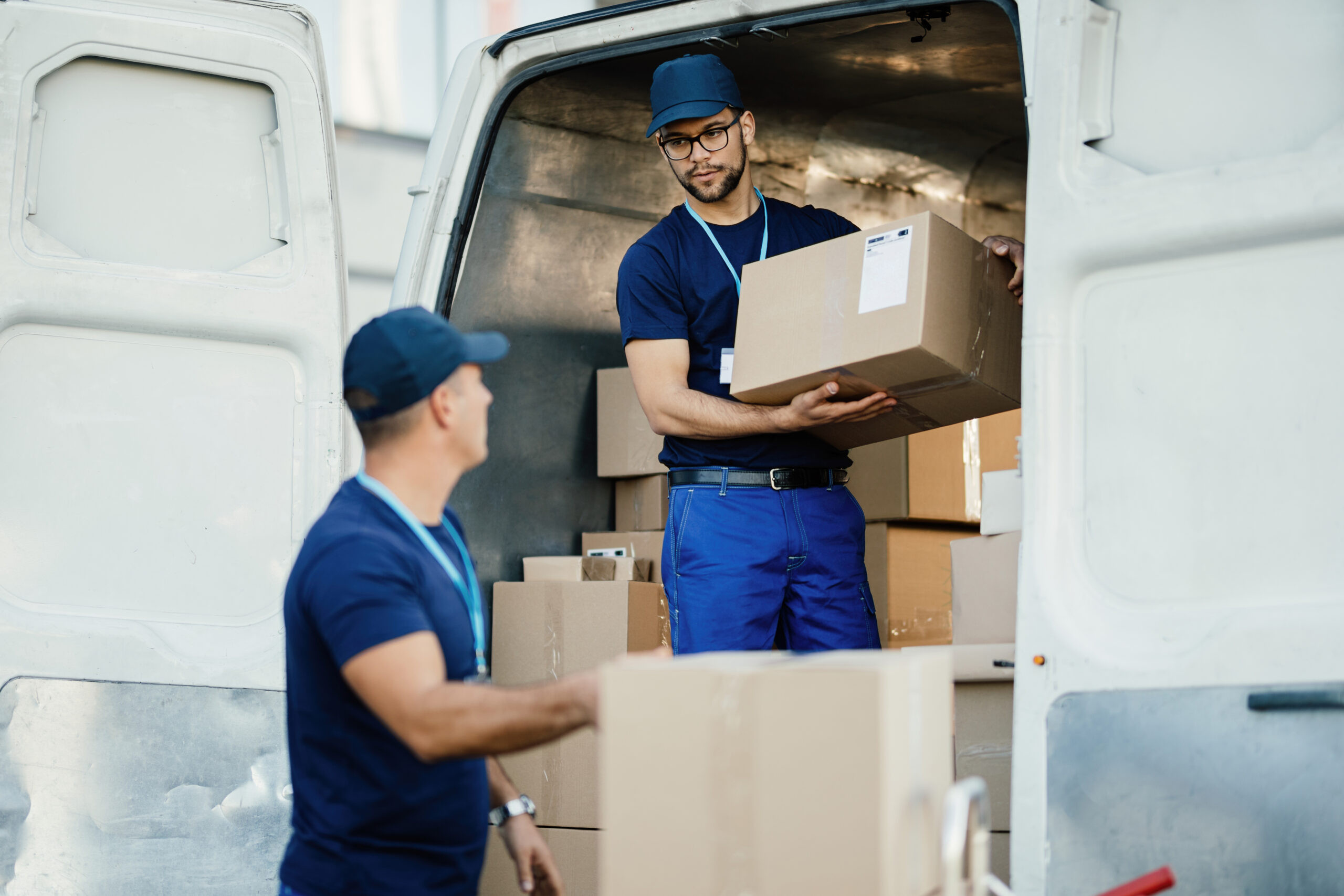 Last Mile Delivery in E-commerce Logistics: Challenges and Solutions