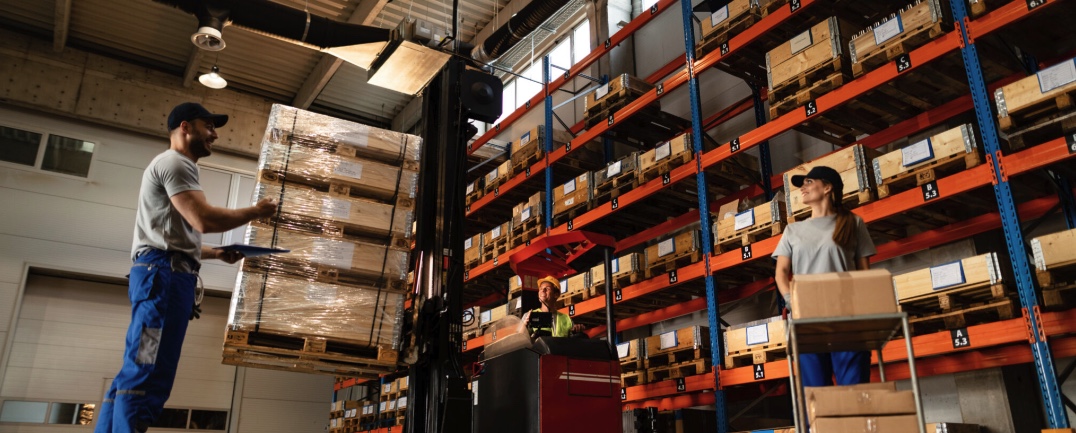 What is a Warehouse & What Are Its Types?